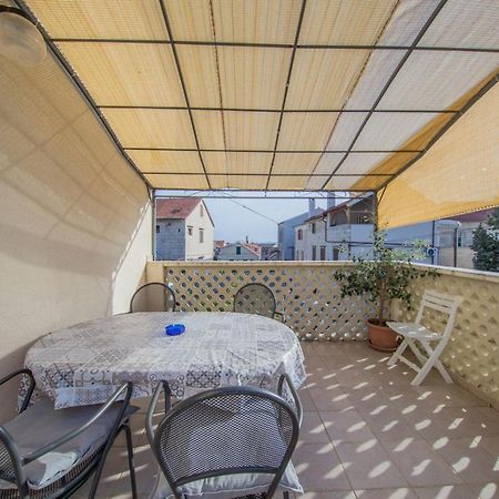 Apartmani Katija Komiza Luaran gambar